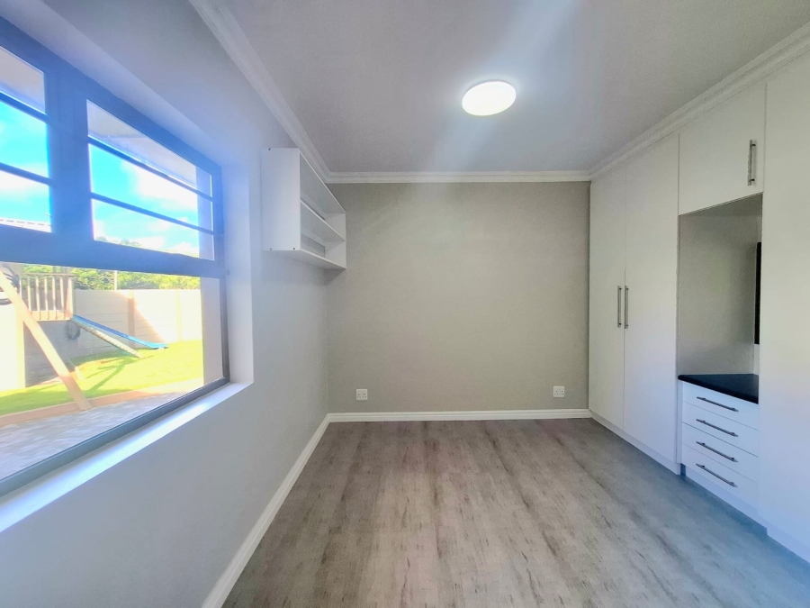 6 Bedroom Property for Sale in Dorchester Heights Eastern Cape